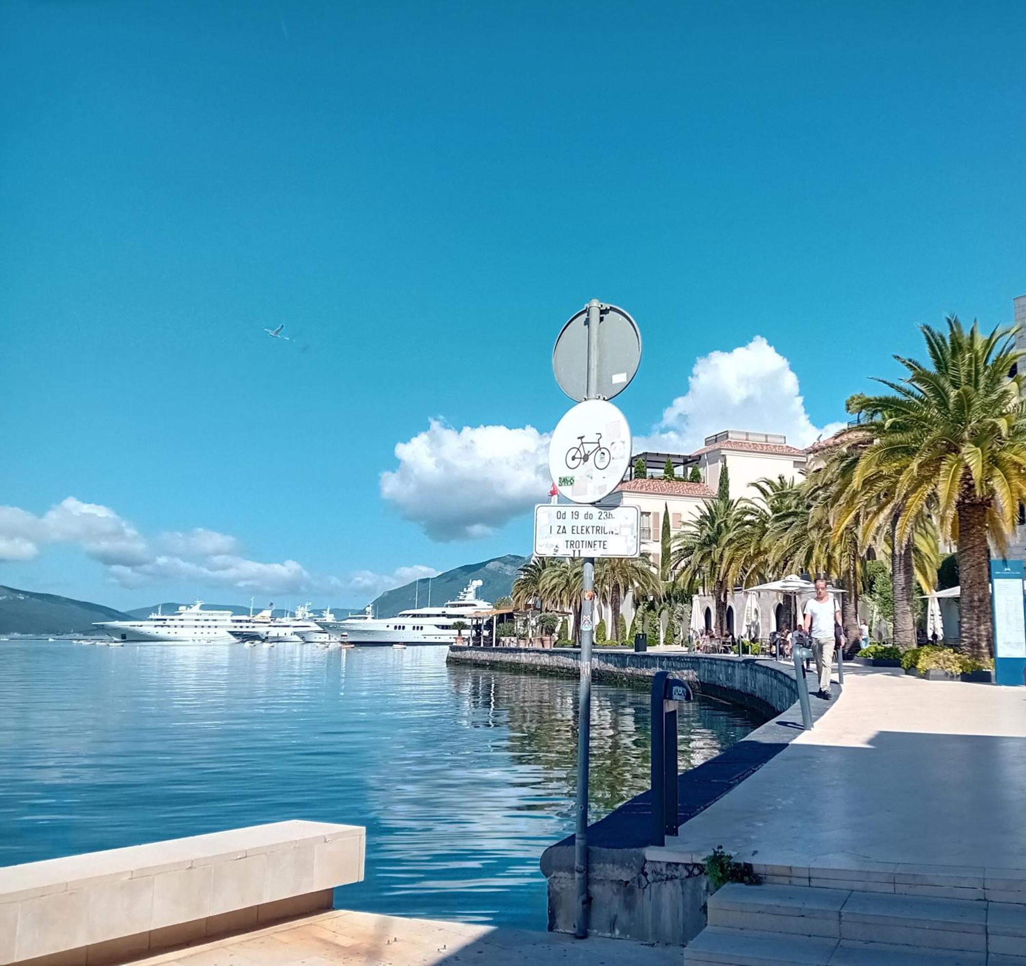 Studio Happy Montenegro Krasići エクステリア 写真